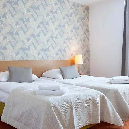 Kapitol לינה וארוחת בוקר גריפיצה