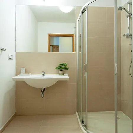 Kapitol לינה וארוחת בוקר *