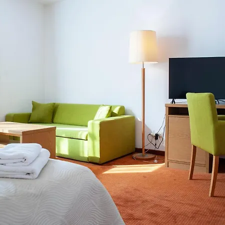 Kapitol לינה וארוחת בוקר