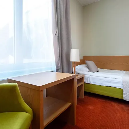 לינה וארוחת בוקר Kapitol גריפיצה